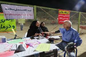 برپایی ایستگاه سنجش سلامت توسط شبکه بهداشت و درمان خنج در جشنواره بزرگ ورزشی این شهرستان