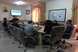 برگزاری جلسه هم‌اندیشی با حضور مسئولین داروخانه‌های شهرستان در راستای اجرای ماده‌های ۵۱، ۵۶ و ۵۸ قانون حمایت از خانواده و جوانی جمعیت